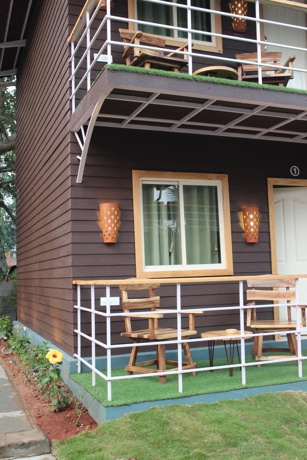 V Resorts Gulmohar Cottages Goa Калангут Экстерьер фото