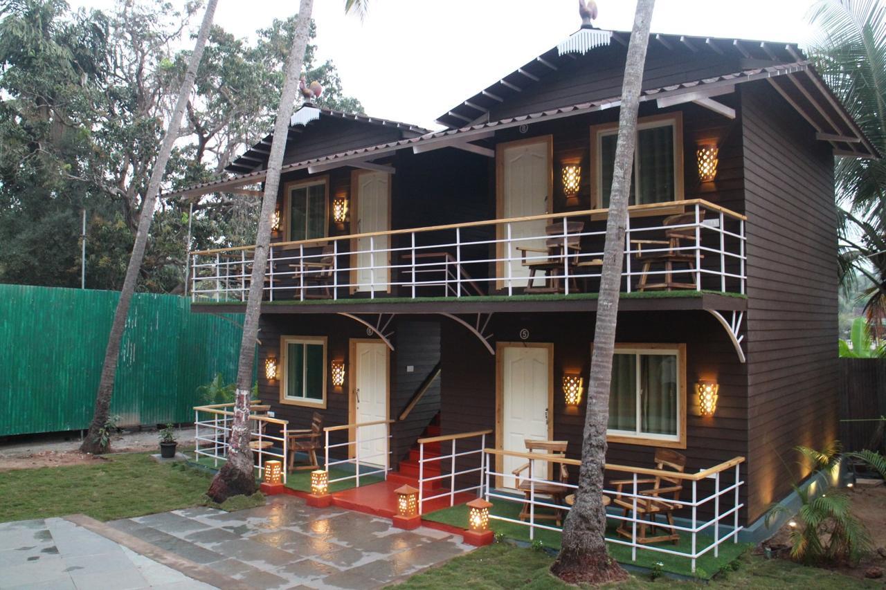 V Resorts Gulmohar Cottages Goa Калангут Экстерьер фото