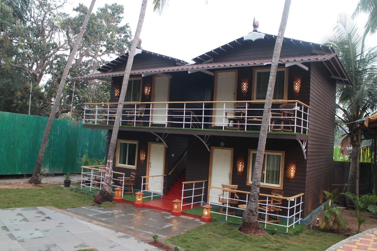 V Resorts Gulmohar Cottages Goa Калангут Экстерьер фото