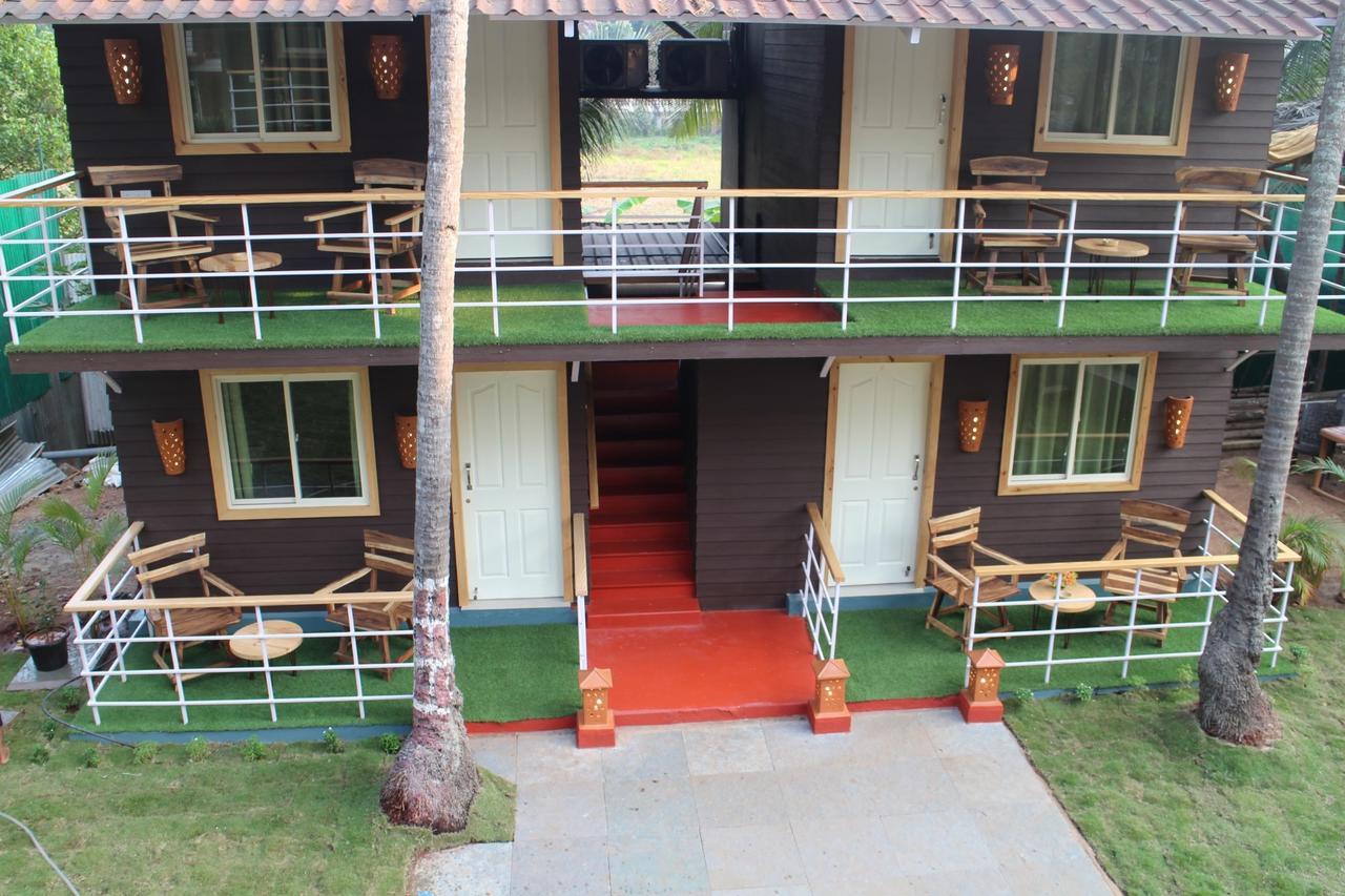 V Resorts Gulmohar Cottages Goa Калангут Экстерьер фото