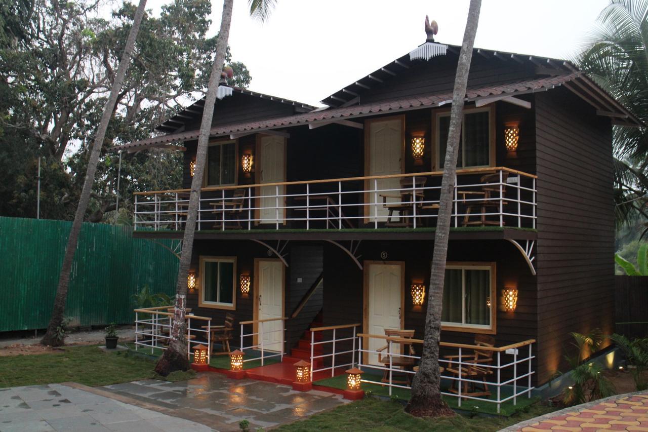 V Resorts Gulmohar Cottages Goa Калангут Экстерьер фото